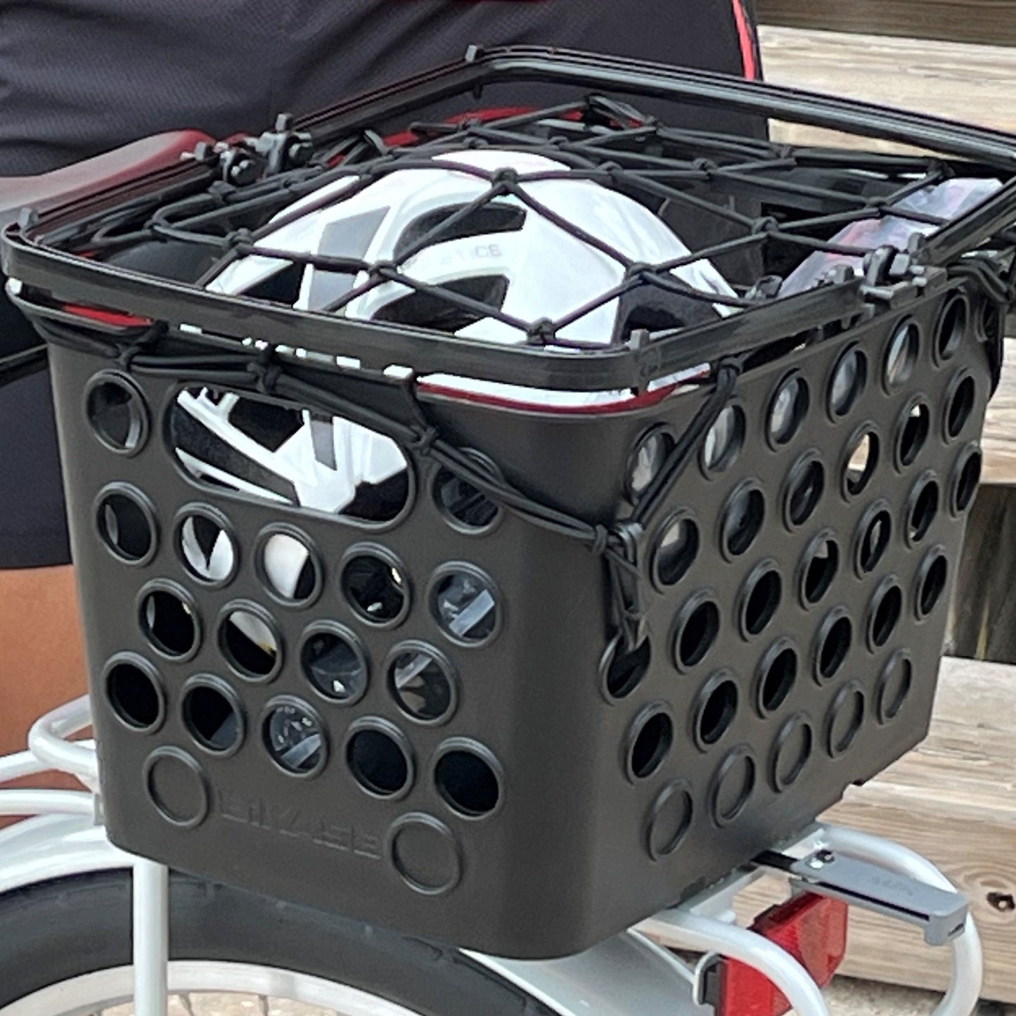 Bikase Momo Basket MIK
